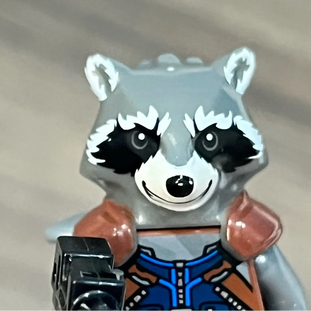 2 Marvel Super Hero Lego Minifigures Captain America Guardians Of Galaxy Rocket
